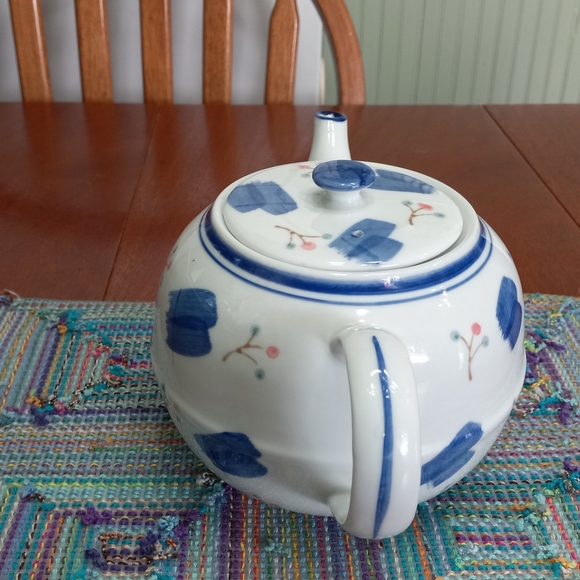 Teapot - Picture 4 of 6